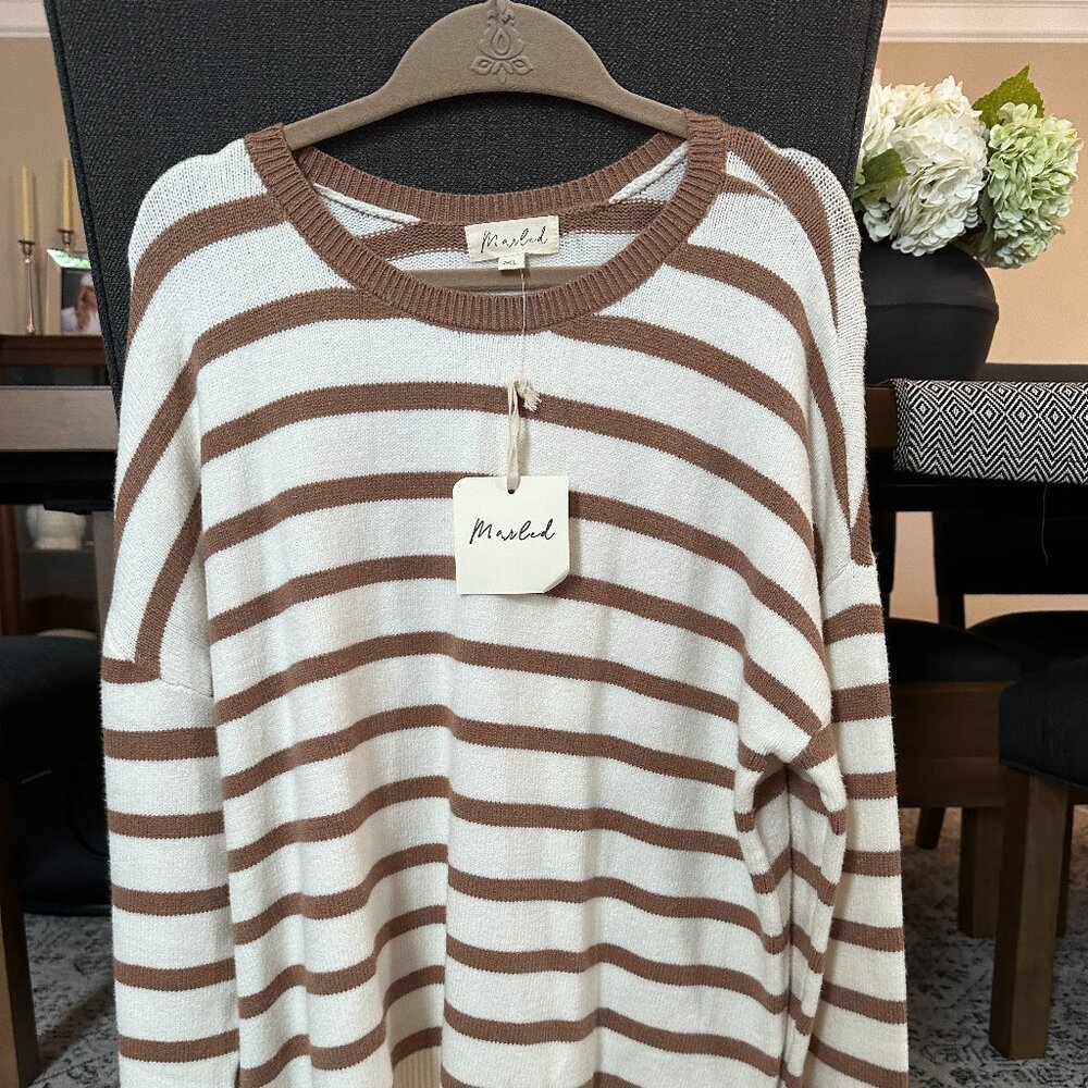 Brand New Women's Marled Brown and White Sweater, size XL